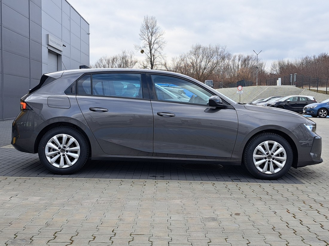 Opel Astra EDITION 1,2 110KM 