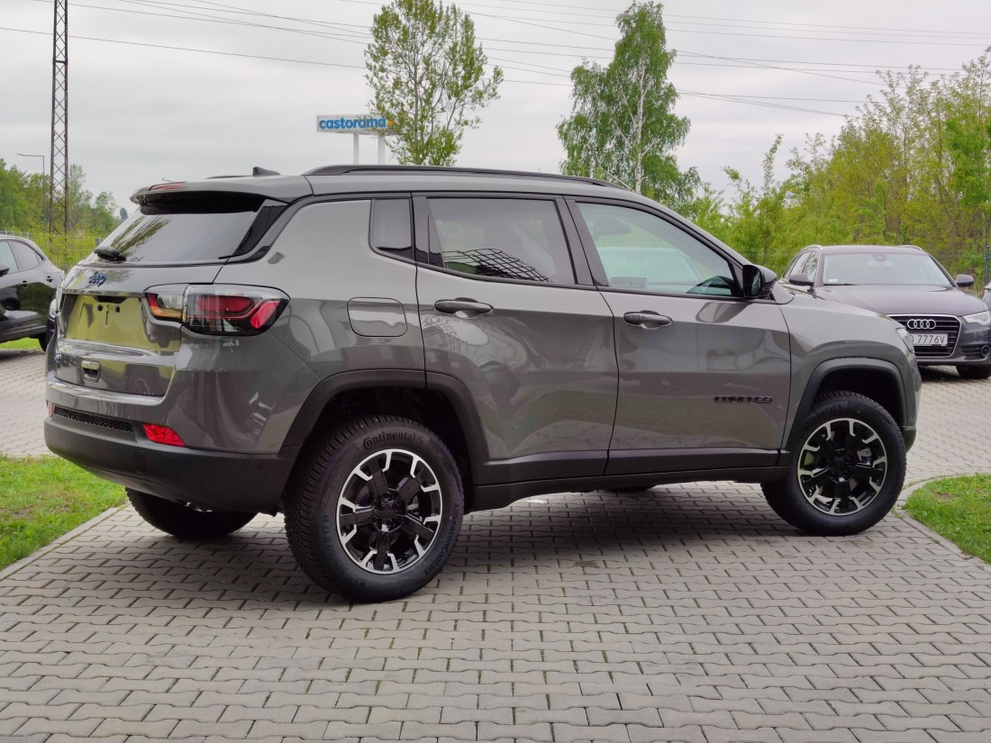 JEEP COMPASS PLUG-IN HYBRID  1.3 PHEV 240KM  AT6 4XE