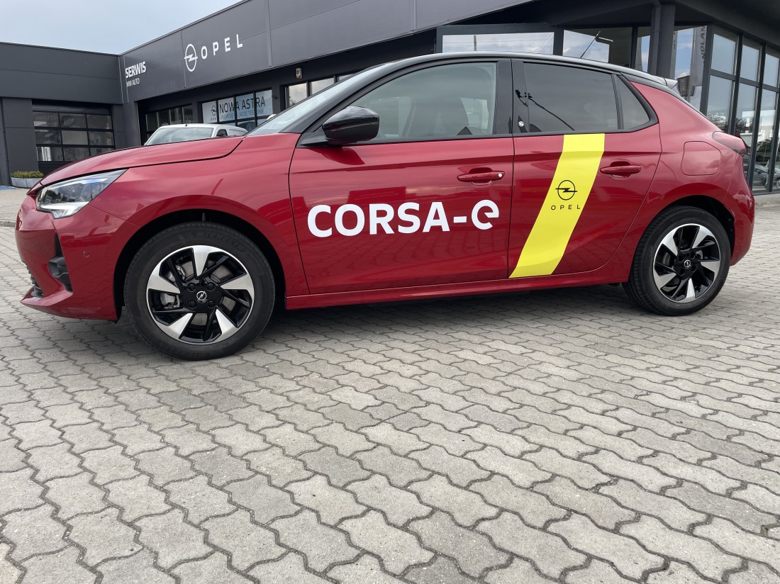 Opel CORSA-E GSL E136KM 